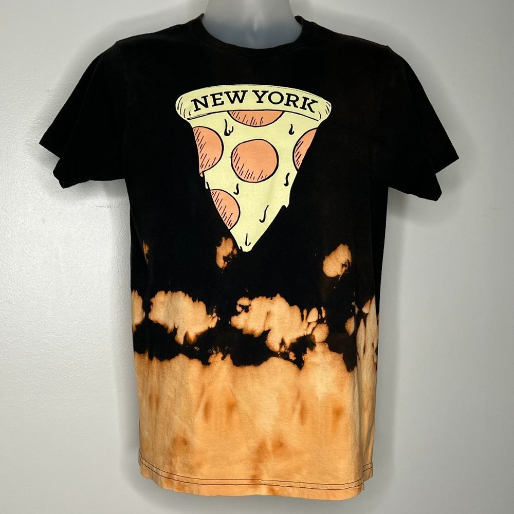 New York pizza men’s acid wash graphic black t-shirt -